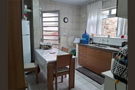 Casa à venda com 178m², 2 quartos e 1 vaga