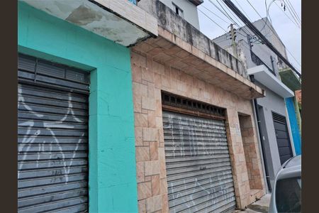 Casa à venda com 178m², 2 quartos e 1 vaga