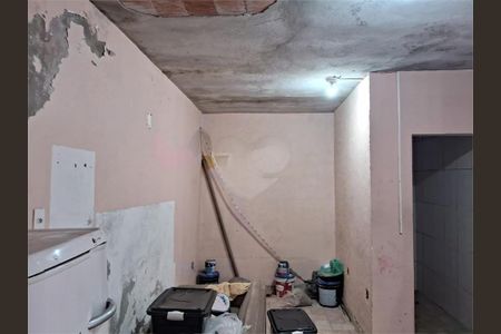Casa à venda com 178m², 2 quartos e 1 vaga