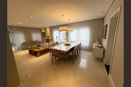 Casa à venda com 4 quartos, 450m² em Jardim Leonor Mendes de Barros, São Paulo