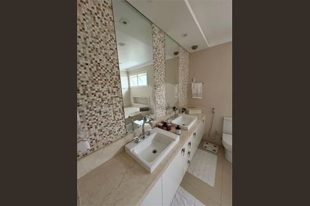 Casa à venda com 4 quartos, 450m² em Jardim Leonor Mendes de Barros, São Paulo