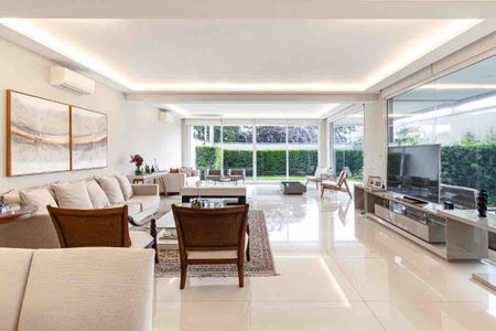 Casa à venda com 4 quartos, 350m² em Planalto Paulista, São Paulo