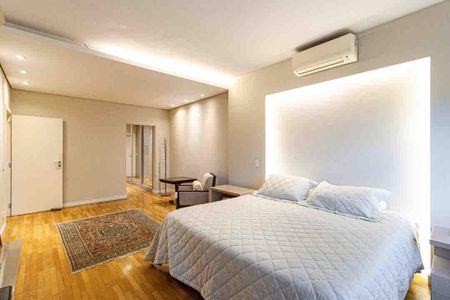 Casa à venda com 4 quartos, 350m² em Planalto Paulista, São Paulo