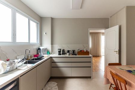Apartamento à venda com 229m², 5 quartos e 2 vagasCozinha