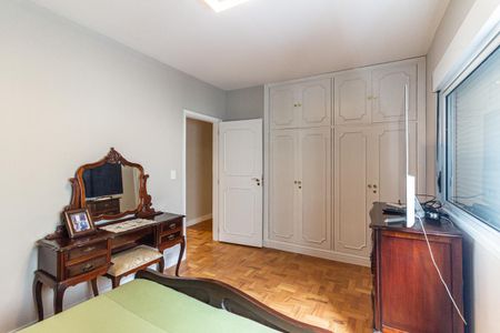 Apartamento à venda com 229m², 5 quartos e 2 vagasQuarto 2