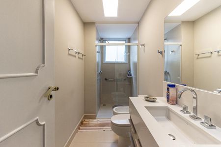 Apartamento à venda com 229m², 5 quartos e 2 vagasBanheiro Social