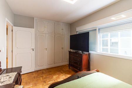 Apartamento à venda com 229m², 5 quartos e 2 vagasQuarto 2