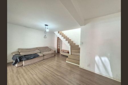 Casa à venda com 4 quartos, 164m² em Jardim Santos Dumont, São Paulo