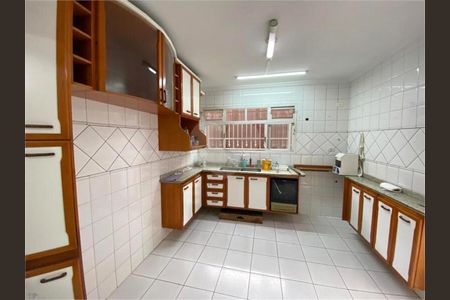 Casa à venda com 2 quartos, 240m² em Vila Metalúrgica, Santo André