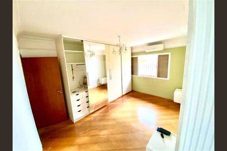 Casa à venda com 2 quartos, 240m² em Vila Metalúrgica, Santo André