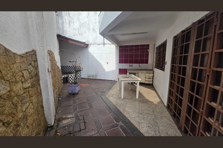 Casa à venda com 280m², 4 quartos e 4 vagas