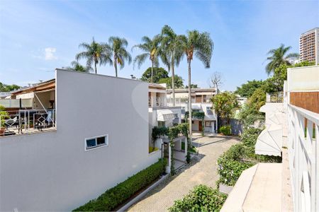 Casa à venda com 152m², 4 quartos e 2 vagas