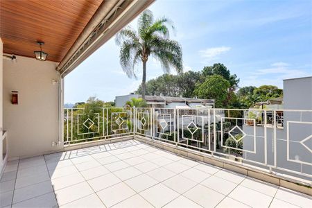 Casa à venda com 152m², 4 quartos e 2 vagas