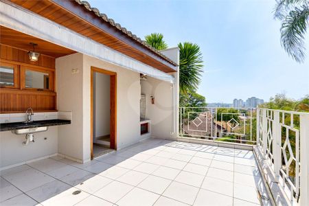 Casa à venda com 152m², 4 quartos e 2 vagas