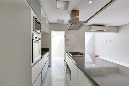 Casa à venda com 152m², 4 quartos e 2 vagas