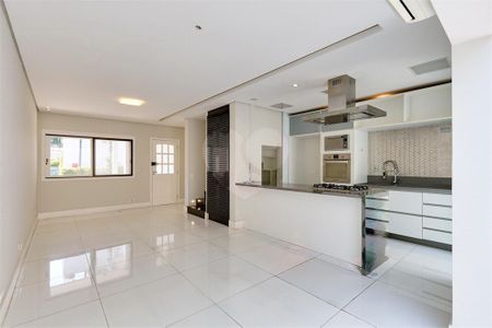 Casa à venda com 152m², 4 quartos e 2 vagas