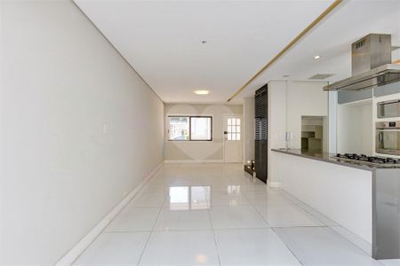 Casa à venda com 152m², 4 quartos e 2 vagas