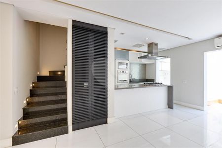 Casa à venda com 152m², 4 quartos e 2 vagas