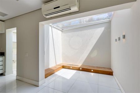 Casa à venda com 152m², 4 quartos e 2 vagas