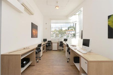 Casa à venda com 690m², 4 quartos e 8 vagas