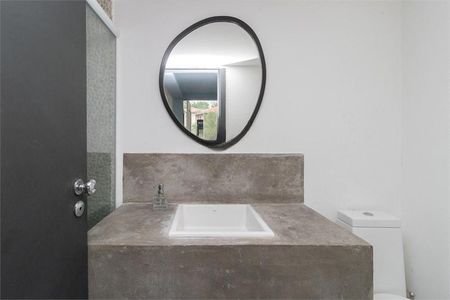 Casa à venda com 690m², 4 quartos e 8 vagas