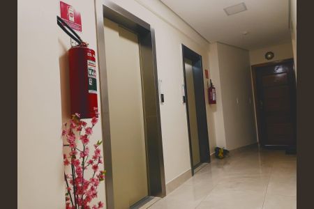 Apartamento à venda com 58m², 2 quartos e 1 vaga