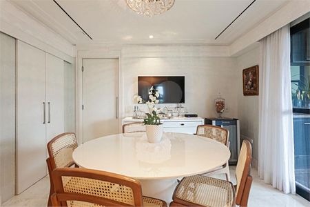 Apartamento à venda com 4 quartos, 386m² em Jardim Fonte do Morumbi, São Paulo