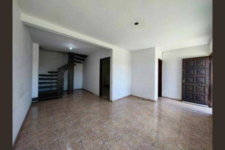 Casa à venda com 3 quartos, 102m² em Interlagos, São Paulo