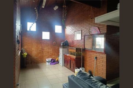 Casa à venda com 3 quartos, 115m² em Vila Iorio, São Paulo