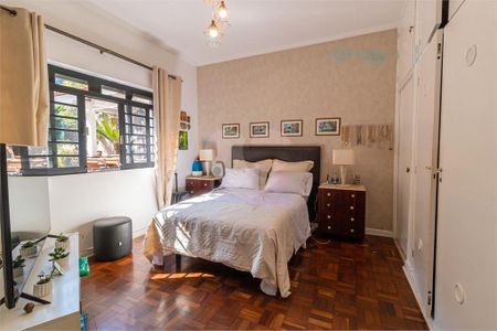 Casa à venda com 3 quartos, 269m² em Chácara Monte Alegre, São Paulo