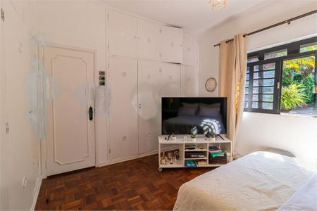 Casa à venda com 3 quartos, 269m² em Chácara Monte Alegre, São Paulo