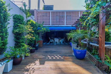 Casa à venda com 269m², 3 quartos e 5 vagas