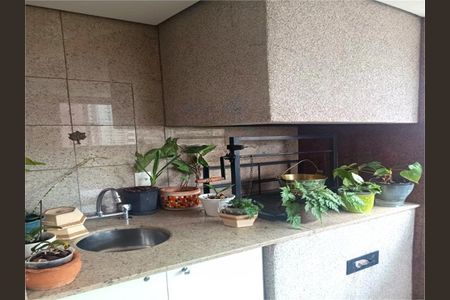 Apartamento à venda com 226m², 3 quartos e 4 vagas