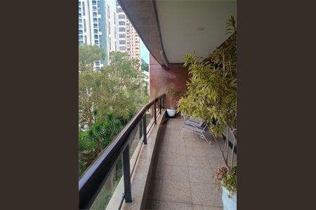 Apartamento à venda com 226m², 3 quartos e 4 vagas