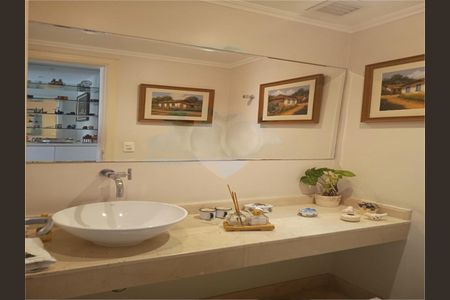 Apartamento à venda com 226m², 3 quartos e 4 vagas