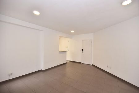 Sala de apartamento à venda com 2 quartos, 68m² em Jardim Henriqueta, Taboão da Serra
