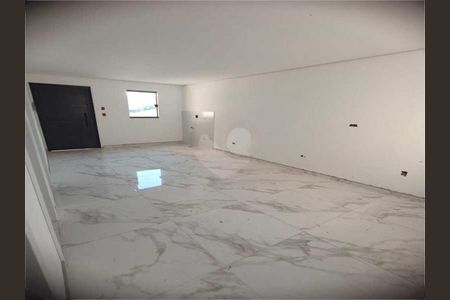 Apartamento à venda com 2 quartos, 40m² em São Lucas, São Paulo