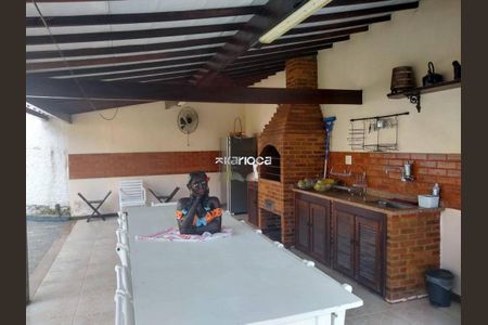 Casa à venda com 4 quartos, 325m² em Taquara, Rio de Janeiro