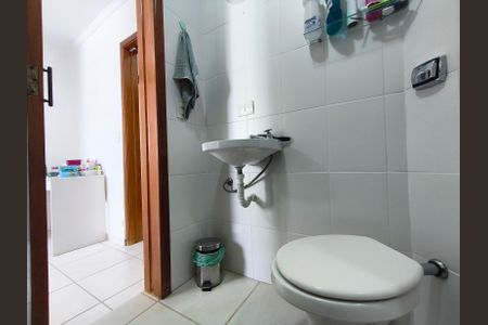 Apartamento para alugar com 68m², 2 quartos e 1 vaga Apartamento para alugar com 68m², 2 quartos e 1 vagaBanheiro da Suíte 1