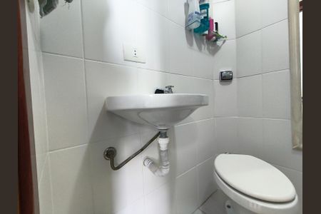 Apartamento para alugar com 68m², 2 quartos e 1 vaga Apartamento para alugar com 68m², 2 quartos e 1 vagaBanheiro da Suíte 1