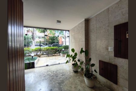 Apartamento para alugar com 68m², 2 quartos e 1 vaga Apartamento para alugar com 68m², 2 quartos e 1 vagaHall