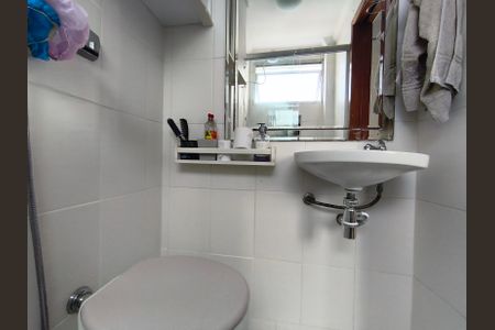 Apartamento para alugar com 68m², 2 quartos e 1 vaga Apartamento para alugar com 68m², 2 quartos e 1 vagaBanheiro da Suíte 2