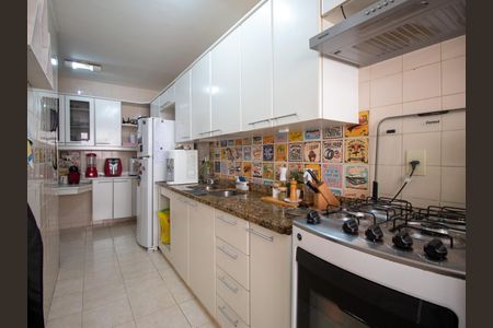 Apartamento à venda com 84m², 3 quartos e 1 vagaCozinha