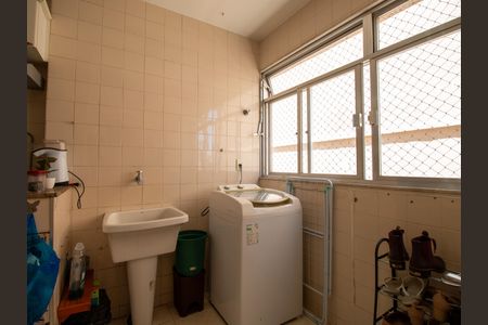 Apartamento à venda com 84m², 3 quartos e 1 vagaÁrea de Serviço