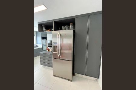 Apartamento à venda com 238m², 4 quartos e 4 vagas