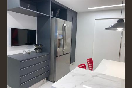 Apartamento à venda com 238m², 4 quartos e 4 vagas