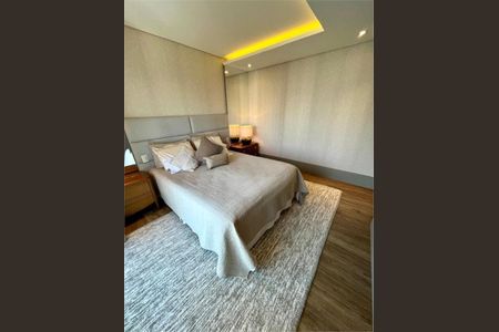 Apartamento à venda com 238m², 4 quartos e 4 vagas