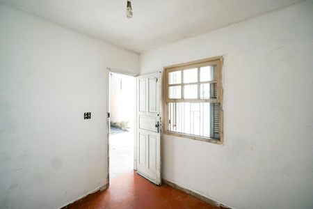 Casa à venda com 95m², 2 quartos e 2 vagasQuarto de Serviço