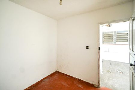 Casa à venda com 95m², 2 quartos e 2 vagasQuarto de Serviço