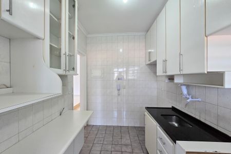 Apartamento para alugar com 69m², 2 quartos e sem vagaCozinha